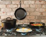 Lodge Cast Iron Dutch Oven ( 5.7 L) - Image 4
