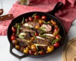 Lodge Cast Iron Skillet (25 cm / 10.25 inches) - Image 5