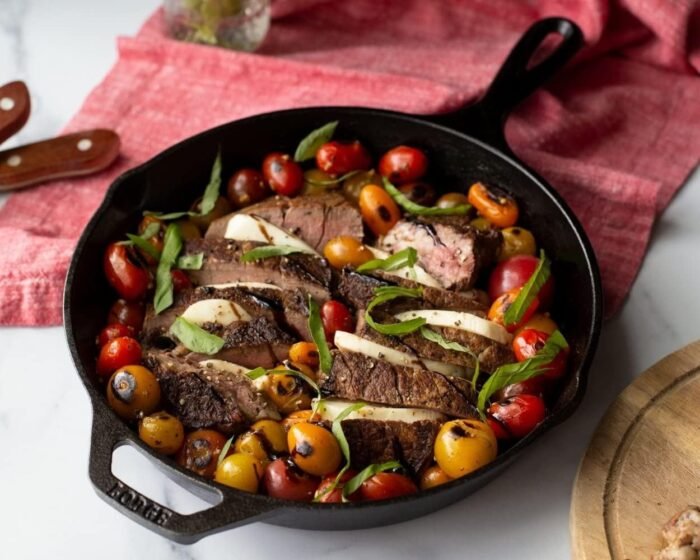 Lodge Cast Iron Skillet (25 cm / 10.25 inches) - Image 5