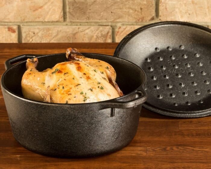 Lodge Cast Iron Dutch Oven ( 5.7 L) - Image 2