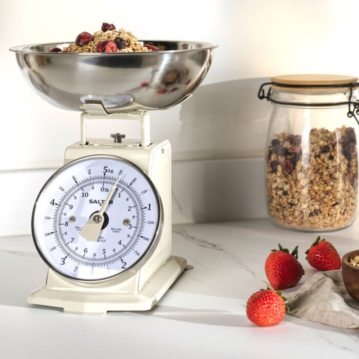 Salter Mechanical Kitchen Scale (Vintage Style) - Image 3