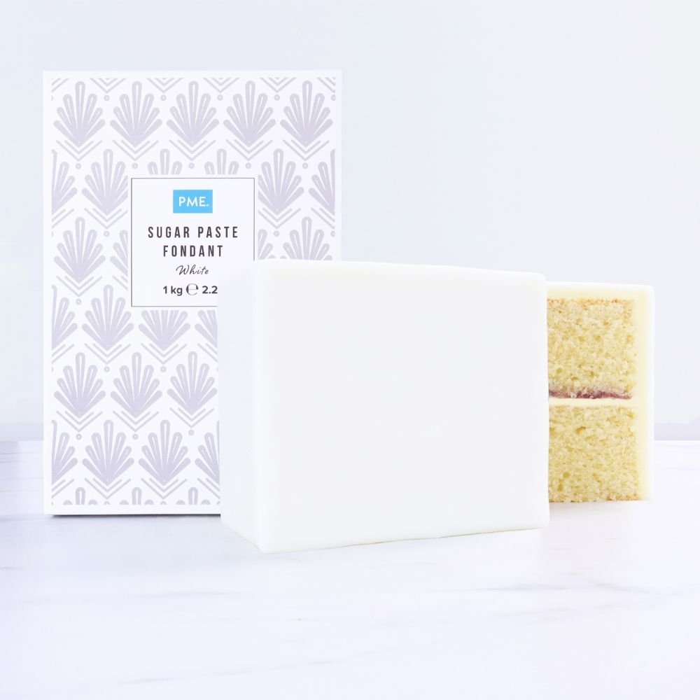 white-sugarpaste-1kg-pme-p18851-73404_image PME White Sugarpaste Fondant (250g) - Image 4